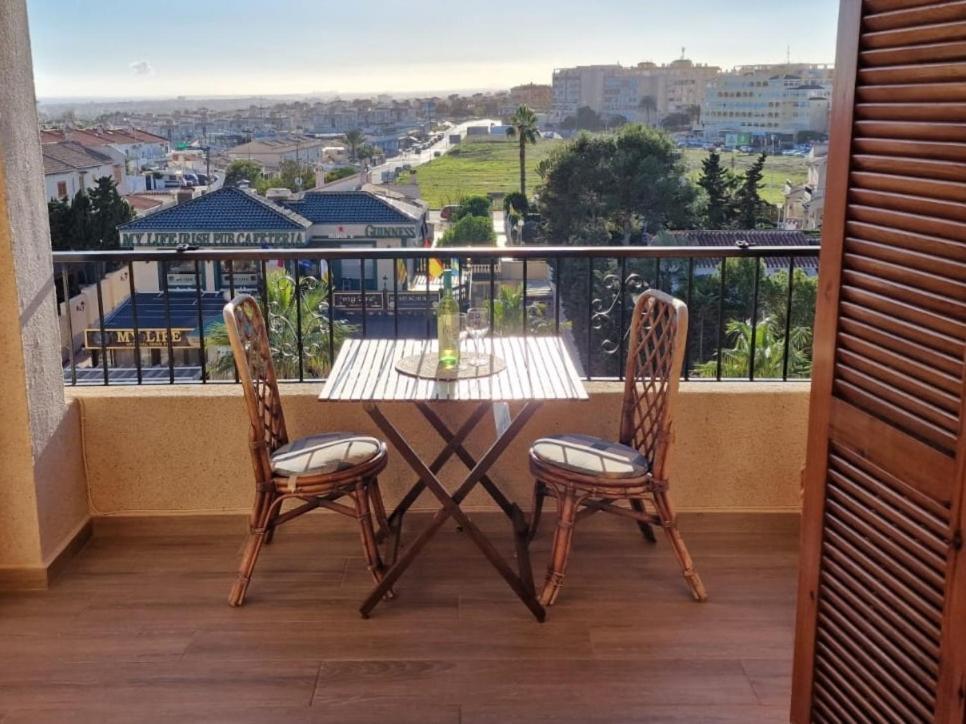 Cozy Apartment With Sea View Torrevieja Extérieur photo
